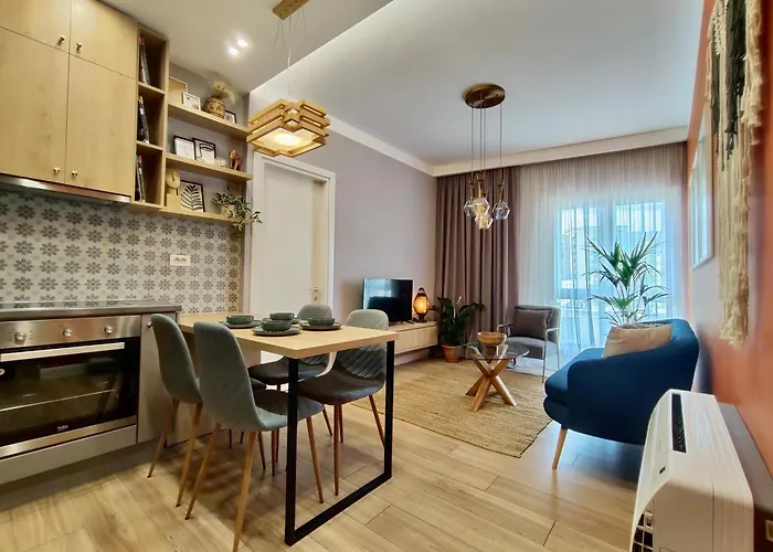 아파트 Free Parking 티라나